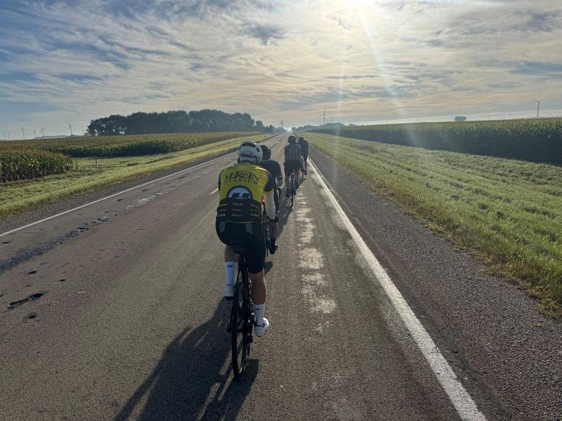 7 of us in Pace line early am